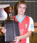 Petr Tměj s putovním pohárem pro vítěze turnajů ČP